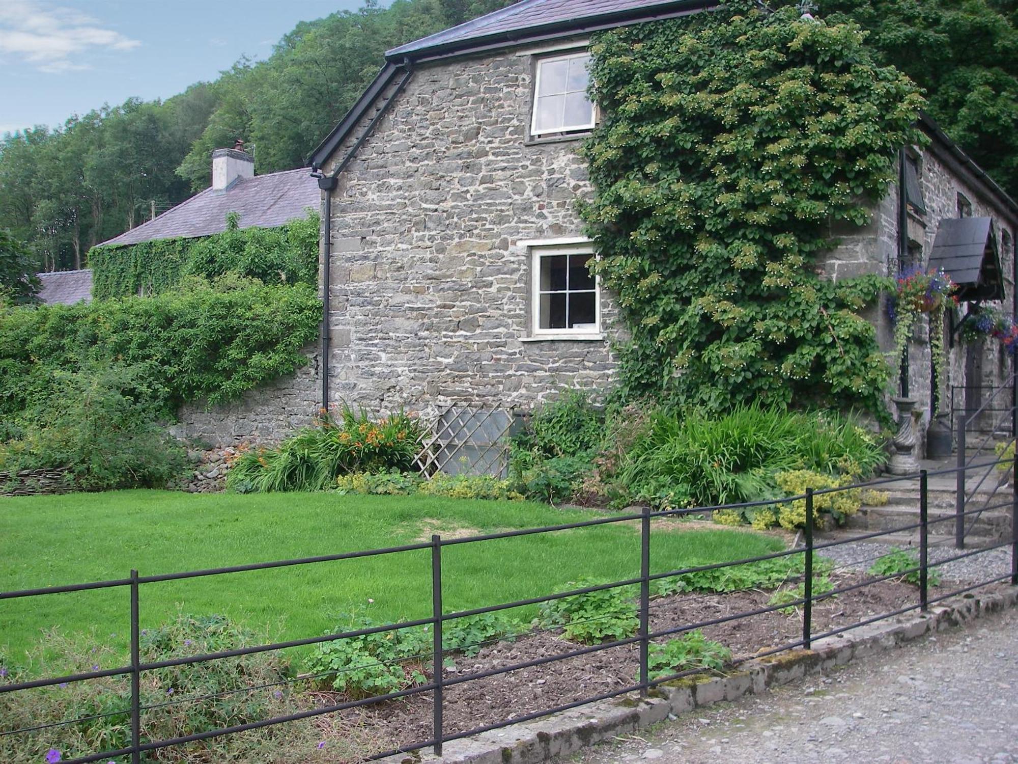 Gamekeepers Cottage Myddfai Exteriör bild